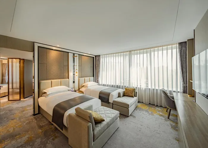 โรงแรมโฮเวิร์ดจอห์นสัน พารากอน