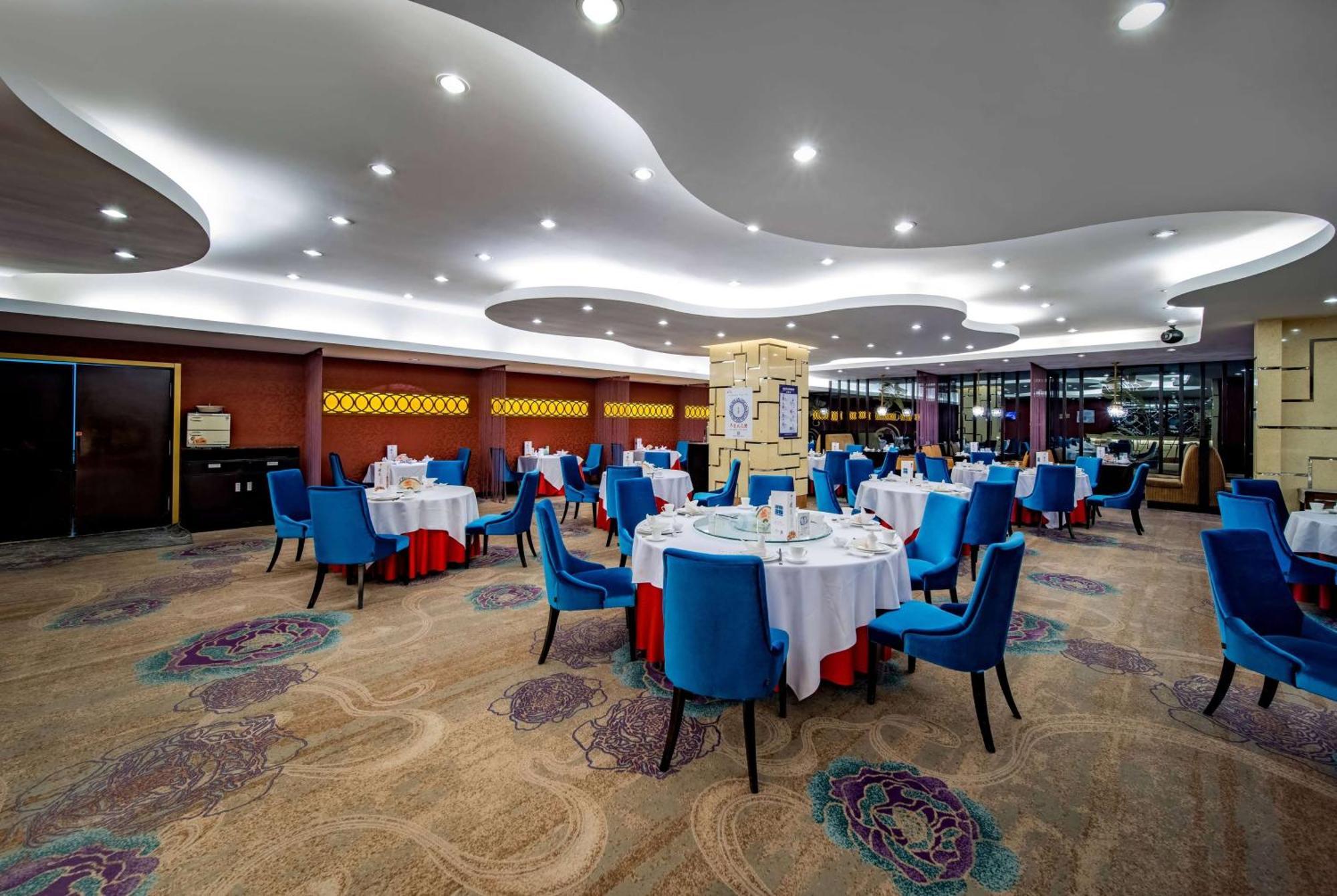 โรงแรมโฮเวิร์ดจอห์นสัน พารากอน 4* ปักกิ่ง