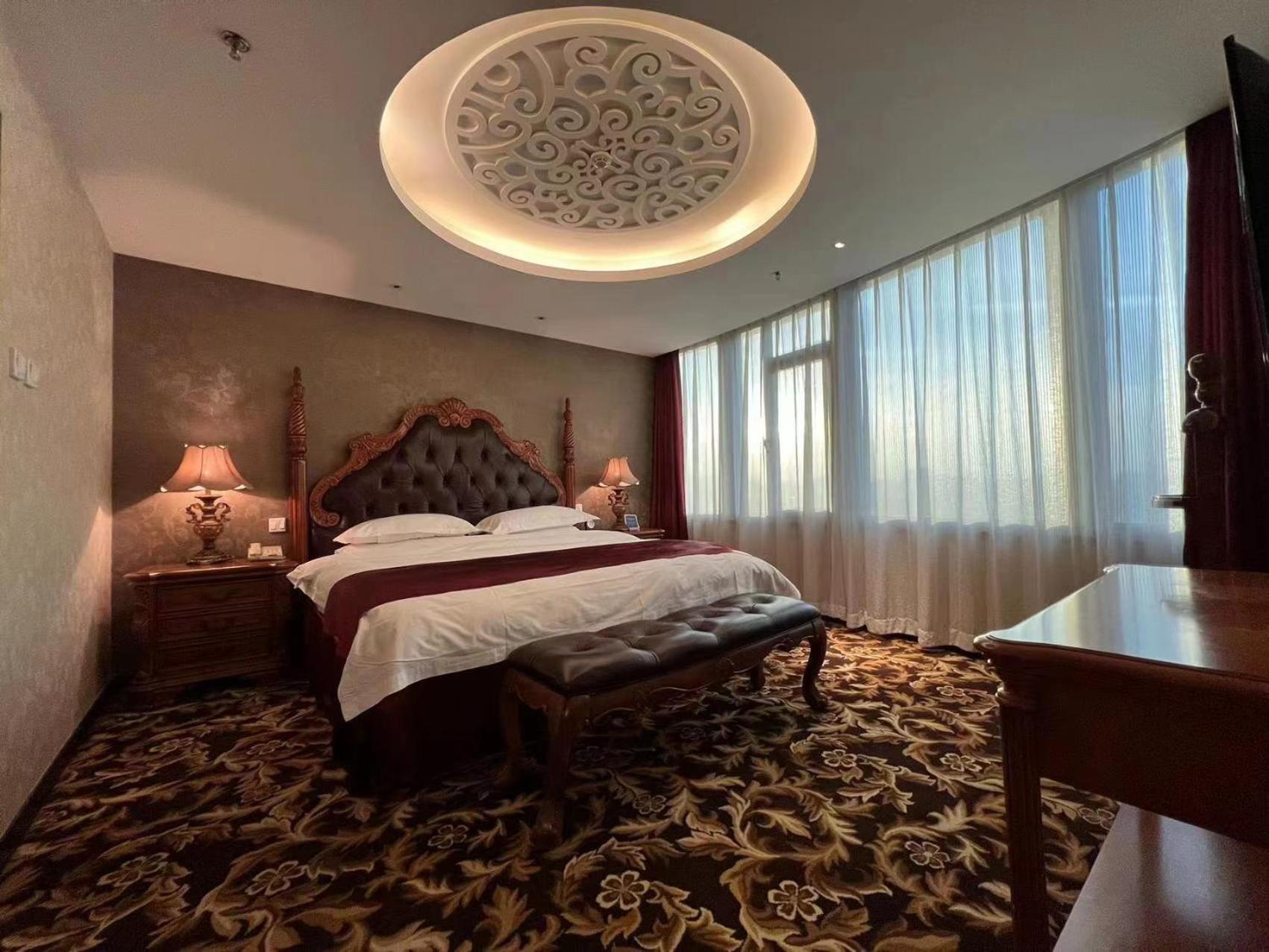 Howard Johnson Paragon Centra Provide Tourism And Ticketing Service